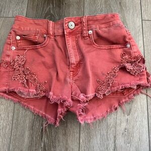 Cute detailed Jean shorts
